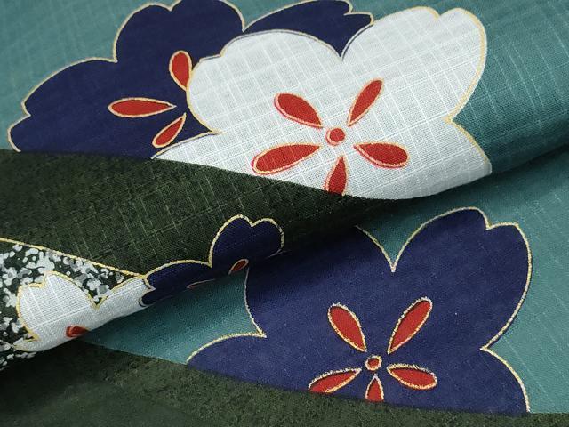 平和屋着物∴夏物　浴衣・小紋兼用　舞桜　斜線文　金彩　綿　逸品　CABE9191ng
