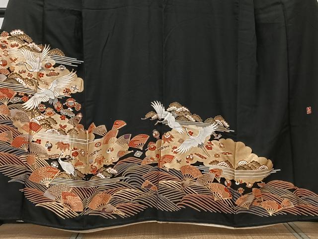 平和屋着物■豪華黒留袖　作家物　駒刺繍　飛鶴宝扇文　金彩　正絹　逸品　CABE9860xi