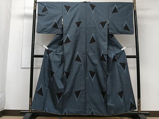 平和屋着物●本場大島紬　9マルキ　立涌笹竹文　正絹　逸品　CABC6691yc 平和屋着物○本場大島紬 9マルキ 立涌笹竹文 正絹 逸品 CABC6691yc