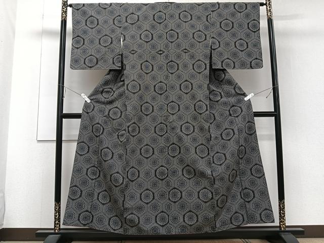 平和屋着物■上質な紬 蜀江花文 黒地 正絹 逸品 CABE9989xi