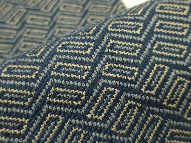平和屋着物●男性　本場筑前博多織　角帯　幾何学文様　正絹　逸品　CABF0254ak