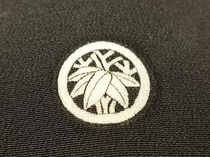 平和屋着物▼豪華黒留袖　総刺繍　手描き　双鳥文　金彩　正絹　逸品　CABF0518vp