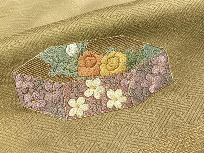 平和屋着物▼訪問着　総刺繍　貝桶花文　暈し染め　金彩　正絹　逸品　CABF0529vp