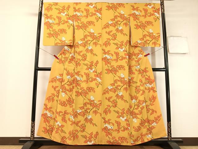 平和屋着物▼上質な小紋　手描き　枝花文　鬼しぼ縮緬　正絹　逸品　CABF0603vp