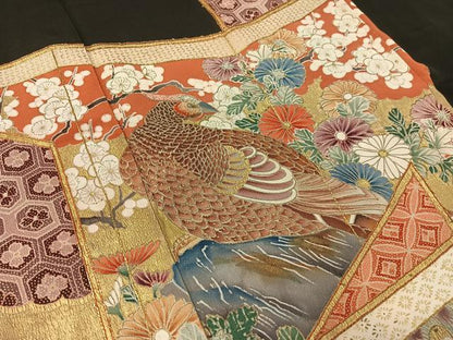 平和屋着物▼豪華黒留袖　駒刺繍　孔雀花絵巻　金彩　正絹　逸品　CABF0614vp