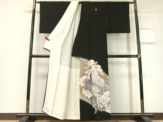 平和屋着物▼日本工芸会正会員　福島輝子　黒留袖　刺繍　孔雀牡丹文　暈し染め　金銀糸　正絹　逸品　CABF0690vp