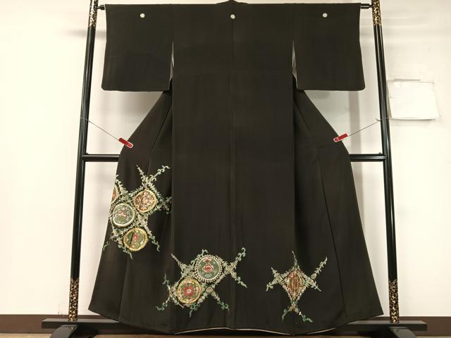 平和屋着物▼豪華黒留袖 総刺繍 駒刺繍 更紗唐草丸文 金銀糸 正絹 逸品 CABF0737vp
