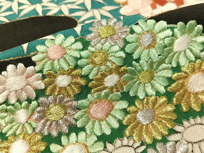 平和屋着物▼豪華黒留袖 手描き 刺繍 重ね山松竹梅花文 金彩 正絹 逸品 CABF0739vp