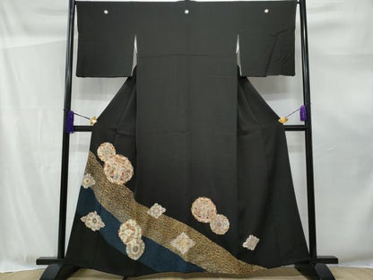 平和屋着物■豪華黒留袖 駒刺繍 絵皿狩猟花文 金彩 正絹 逸品 CABF0942fb