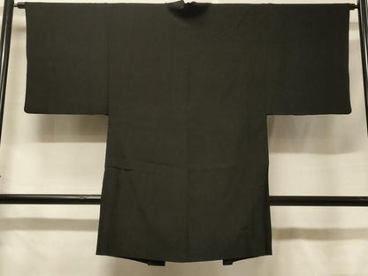 平和屋着物＃男性　長羽織　黒地　正絹　逸品　CABF1214in
