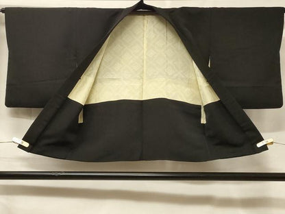 平和屋着物＃羽織　寿光織　御所車草花文　黒地　金銀糸　正絹　逸品　CABF1264in