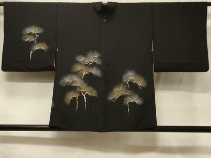 平和屋着物＃羽織　枝松文　黒地　金彩　正絹　逸品　CABF1304in