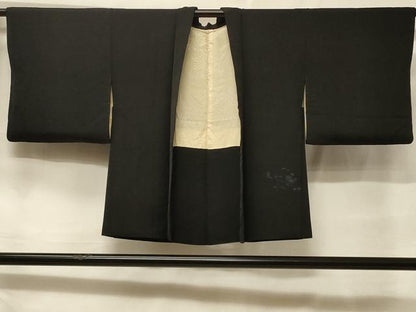 平和屋着物＃羽織　寿光織　風景草花文　黒地　正絹　逸品　CABF1308in