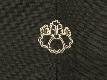 平和屋着物＃羽織　総刺繍　草花文　黒地　正絹　逸品　CABF1354in