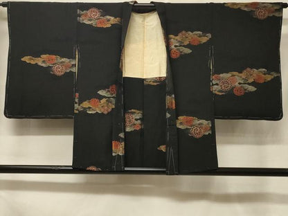 平和屋着物＃羽織　寿光織　雲重ね草花丸文　黒地　金銀糸　正絹　逸品　未使用　CABF1392in