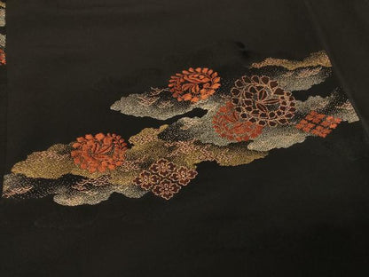 平和屋着物＃羽織　寿光織　雲重ね草花丸文　黒地　金銀糸　正絹　逸品　未使用　CABF1392in
