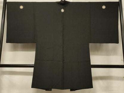 平和屋着物＃男性　長羽織　黒紋付き　羽裏：硬貨　正絹　逸品　CABF1403in