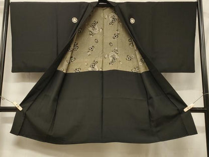 平和屋着物＃男性　長羽織　黒紋付き　羽裏：硬貨　正絹　逸品　CABF1403in