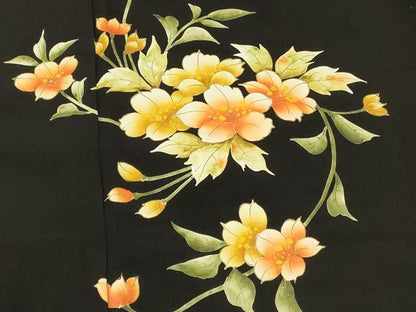 平和屋着物＃羽織　枝花文　黒地　金彩　正絹　逸品　CABF1410in