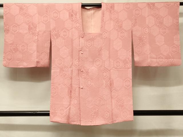 平和屋着物＃道行コート　色無地　亀甲花唐草地紋　珊瑚色　正絹　逸品　CABF1424in