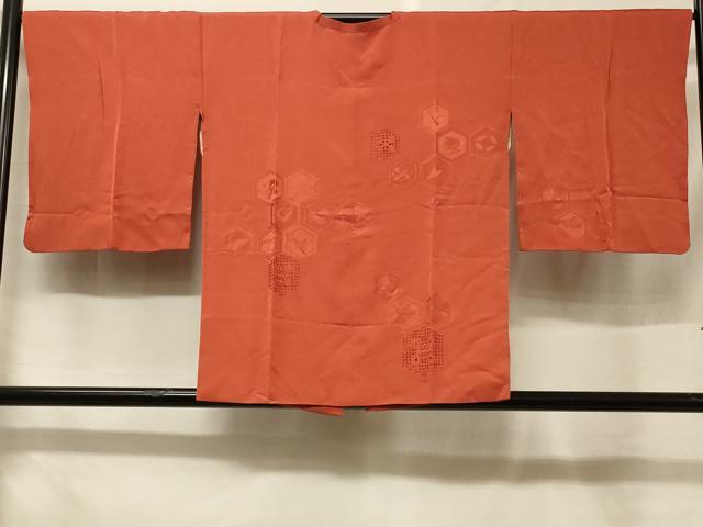 平和屋着物＃道行コート　色無地　亀甲宝尽くし地紋　緋色　正絹　逸品　CABF1431in