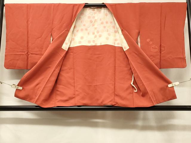 平和屋着物＃道行コート　色無地　亀甲宝尽くし地紋　緋色　正絹　逸品　CABF1431in