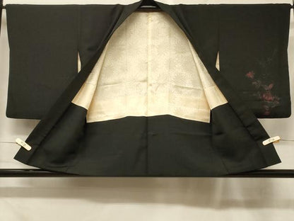 平和屋着物＃羽織　寿光織　バラ　薔薇　黒地　正絹　逸品　CABF1449in