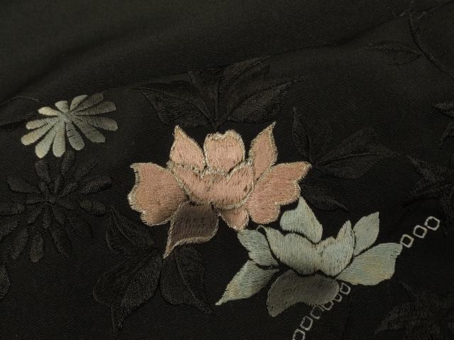 平和屋着物＃羽織　絞り　刺繍　流水草花文　黒地　銀糸　正絹　逸品　CABF1450in