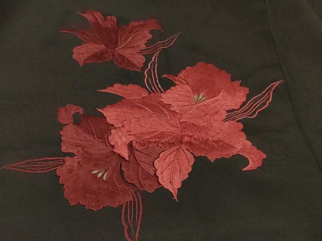 平和屋着物＃羽織　総刺繍　カトレア　黒地　金糸　正絹　逸品　未使用　CABF1493in