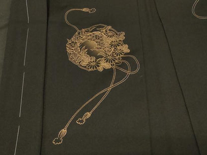 平和屋着物＃羽織　駒刺繍　鏡裏草花文　黒地　金彩　正絹　逸品　未使用　CABF1515in