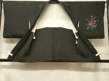 平和屋着物＃羽織　手描き　刺繍　草花文　黒地　正絹　逸品　CABF1539in
