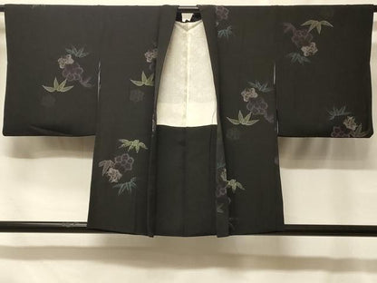 平和屋着物＃羽織　寿光織　草花文　黒地　正絹　逸品　CABF1557in