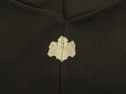 平和屋着物＃羽織　寿光織　草花文　黒地　正絹　逸品　CABF1557in