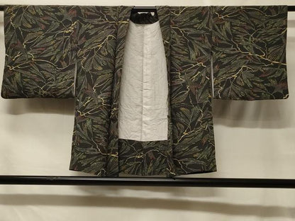 平和屋着物＃羽織　枝葉文　黒地　正絹　逸品　CABF1586in