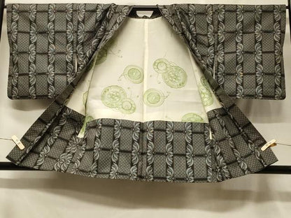 平和屋着物＃本場村山大島紬　羽織　格子花文　正絹　逸品　CABF1599in