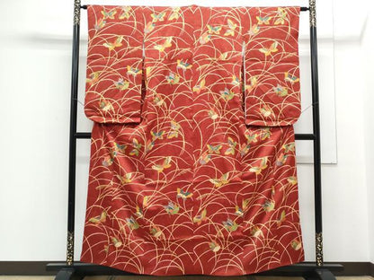 平和屋着物■小振袖　二尺袖　芝草舞蝶文　金彩　正絹　逸品　CABF1689th