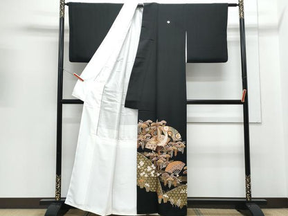 平和屋着物■豪華黒留袖　駒刺繍　扇面飛鶴花文　金彩　正絹　逸品　CABF1701th
