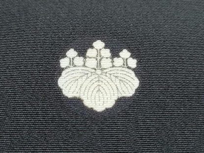 平和屋着物■豪華黒留袖　駒刺繍　扇面飛鶴花文　金彩　正絹　逸品　CABF1701th
