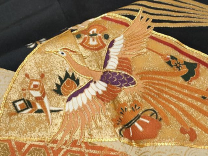 平和屋着物■豪華黒留袖　駒刺繍　扇面宝尽くし鳳凰文　金彩　正絹　逸品　CABF1758th