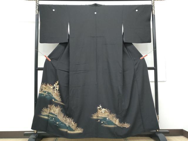 平和屋着物●豪華黒留袖　作家物　駒刺繍　色紙重ね松皮菱花文　暈し染め　金銀彩　正絹　逸品　CABC2198ut 平和屋着物○豪華黒留袖 作家物 駒刺繍 色紙重ね松皮菱花文 暈し染め