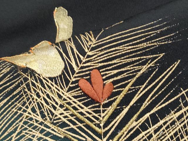 平和屋着物■豪華黒留袖　駒刺繍　寿　松葉文　暈し染め　金彩　正絹　逸品　CABF1763th