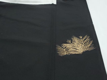 平和屋着物■豪華黒留袖　駒刺繍　寿　松葉文　暈し染め　金彩　正絹　逸品　CABF1763th