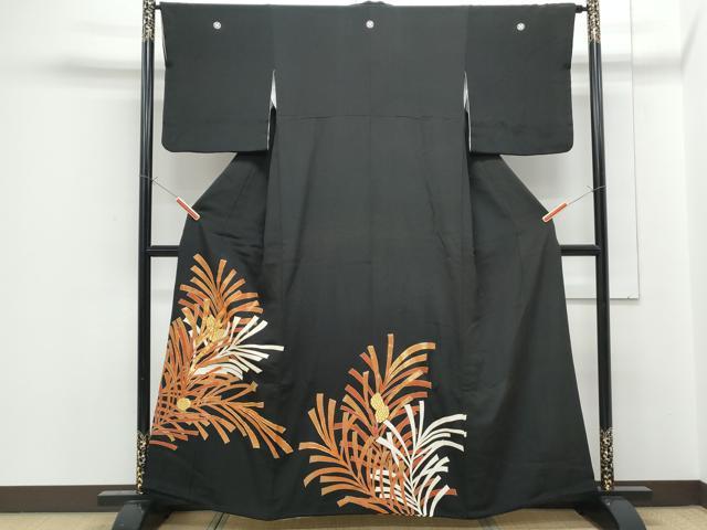 平和屋着物■豪華黒留袖　駒刺繍　松葉文　金糸　正絹　逸品　CABF1823th