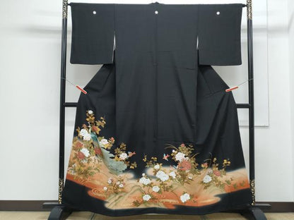 平和屋着物■豪華黒留袖　駒刺繍　孔雀花文　金彩　正絹　逸品　CABF1907th