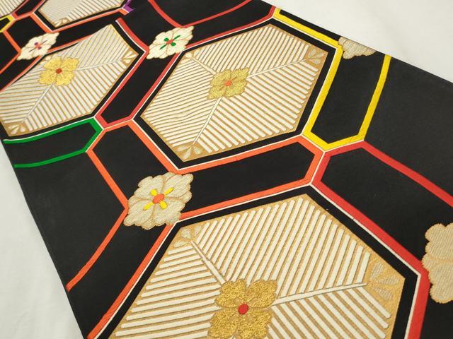 平和屋着物◎六通柄袋帯　唐織　亀甲松葉文　黒地　金糸　正絹　逸品　CABF2208qe