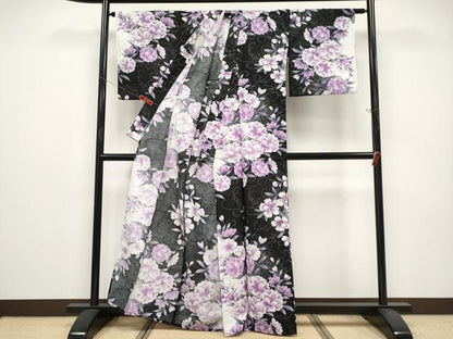平和屋着物∴夏物 小紋・浴衣兼用 紅梅 舞花文 黒地 銀彩 洗える着物 CABF2758tx