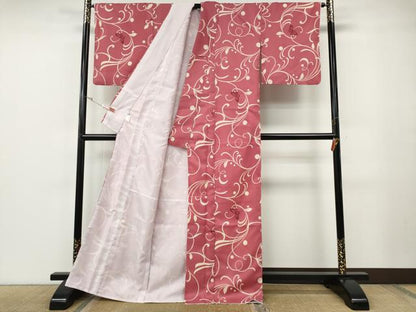 平和屋着物●小紋　舞蝶唐草文　洗える着物　CABF3250ut