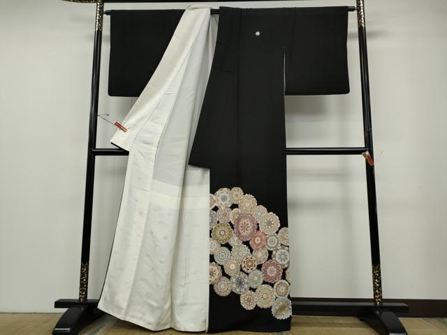 平和屋着物●中国三大刺繍　蘇州刺繍　黒留袖　正倉院花文　金糸　正絹　逸品　CABF3358ut