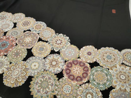 平和屋着物●中国三大刺繍　蘇州刺繍　黒留袖　正倉院花文　金糸　正絹　逸品　CABF3358ut