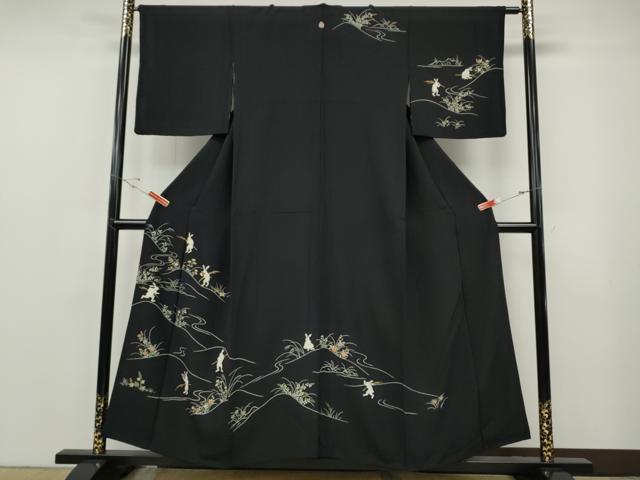 平和屋着物●訪問着　駒刺繍　兎　草花文　黒地　金彩　正絹　逸品　CABF3361ut